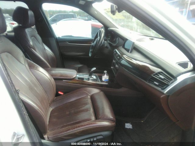 Photo 4 VIN: 5UXKR0C53F0K67162 - BMW X5 