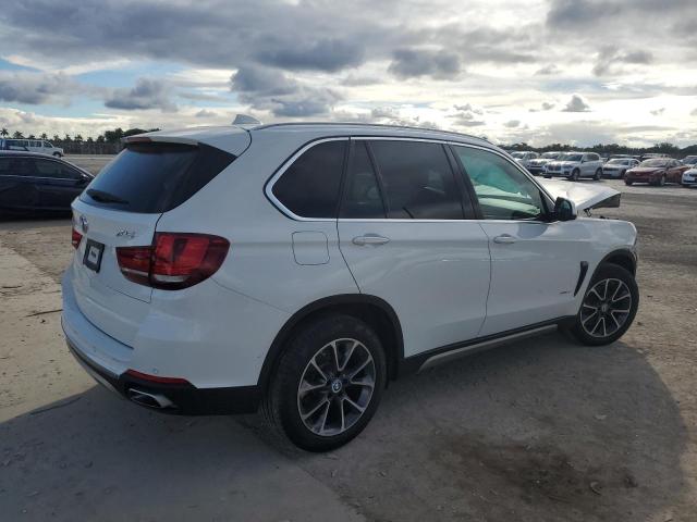 Photo 2 VIN: 5UXKR0C53J0Y02757 - BMW X5 