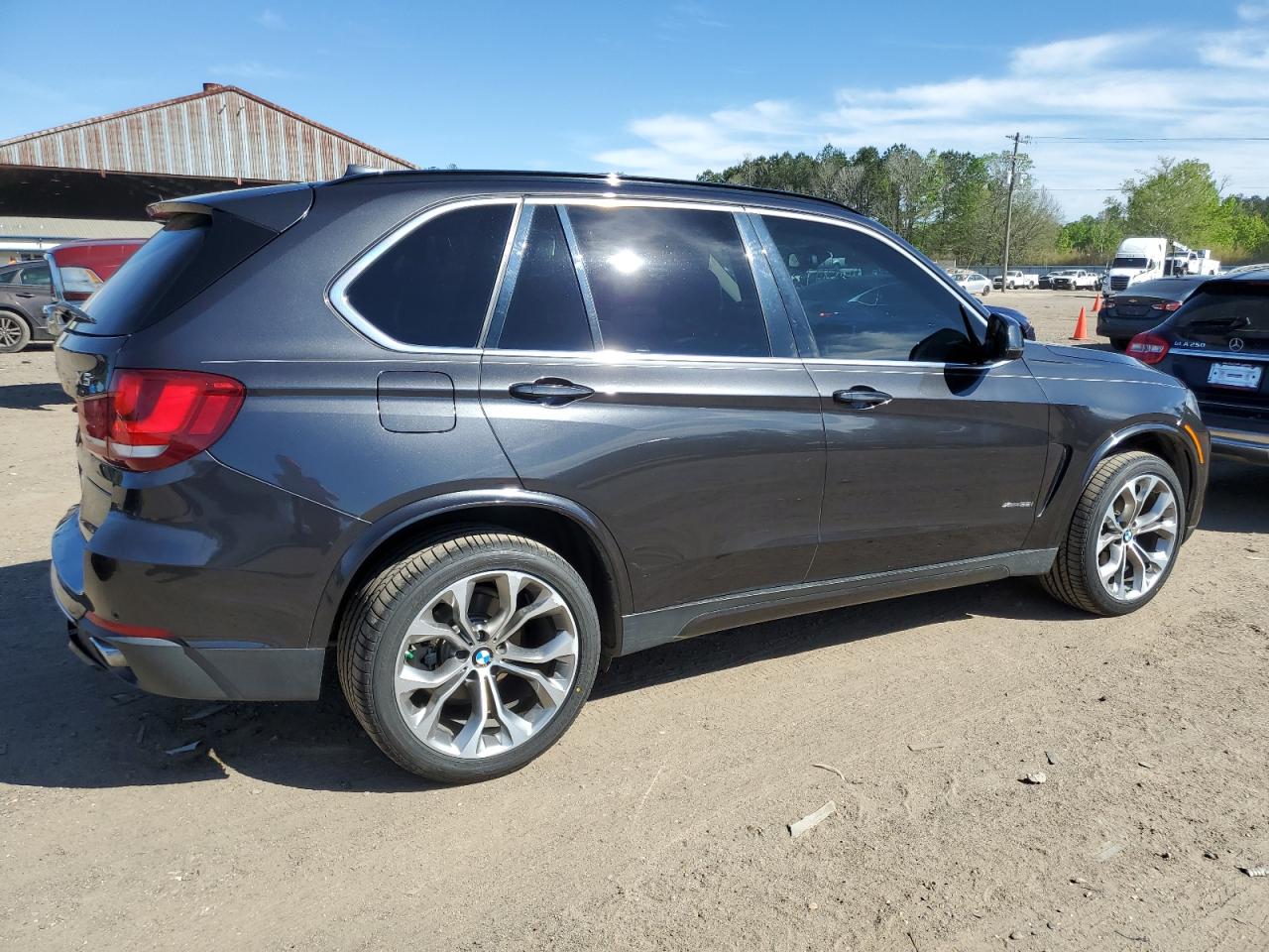 Photo 2 VIN: 5UXKR0C54F0K54890 - BMW X5 