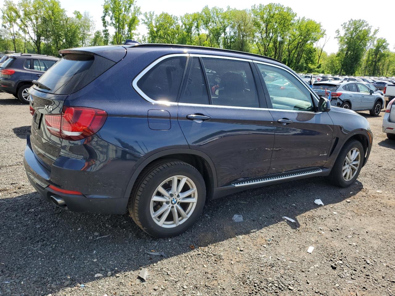 Photo 2 VIN: 5UXKR0C54F0K58809 - BMW X5 