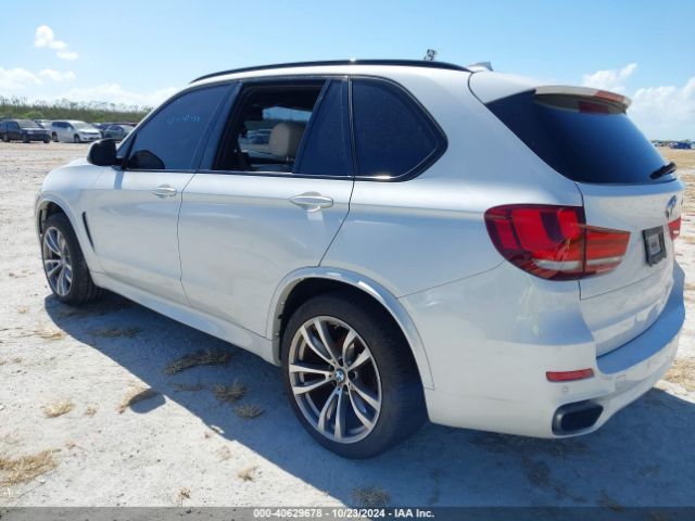 Photo 2 VIN: 5UXKR0C54F0P03680 - BMW X5 