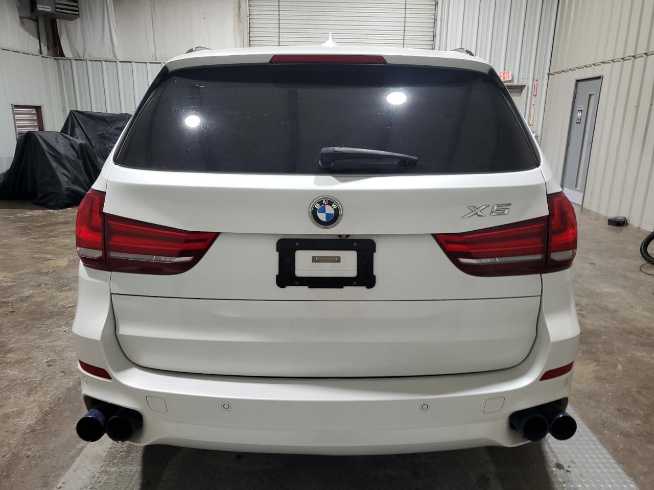 Photo 5 VIN: 5UXKR0C54F0P10242 - BMW X5 