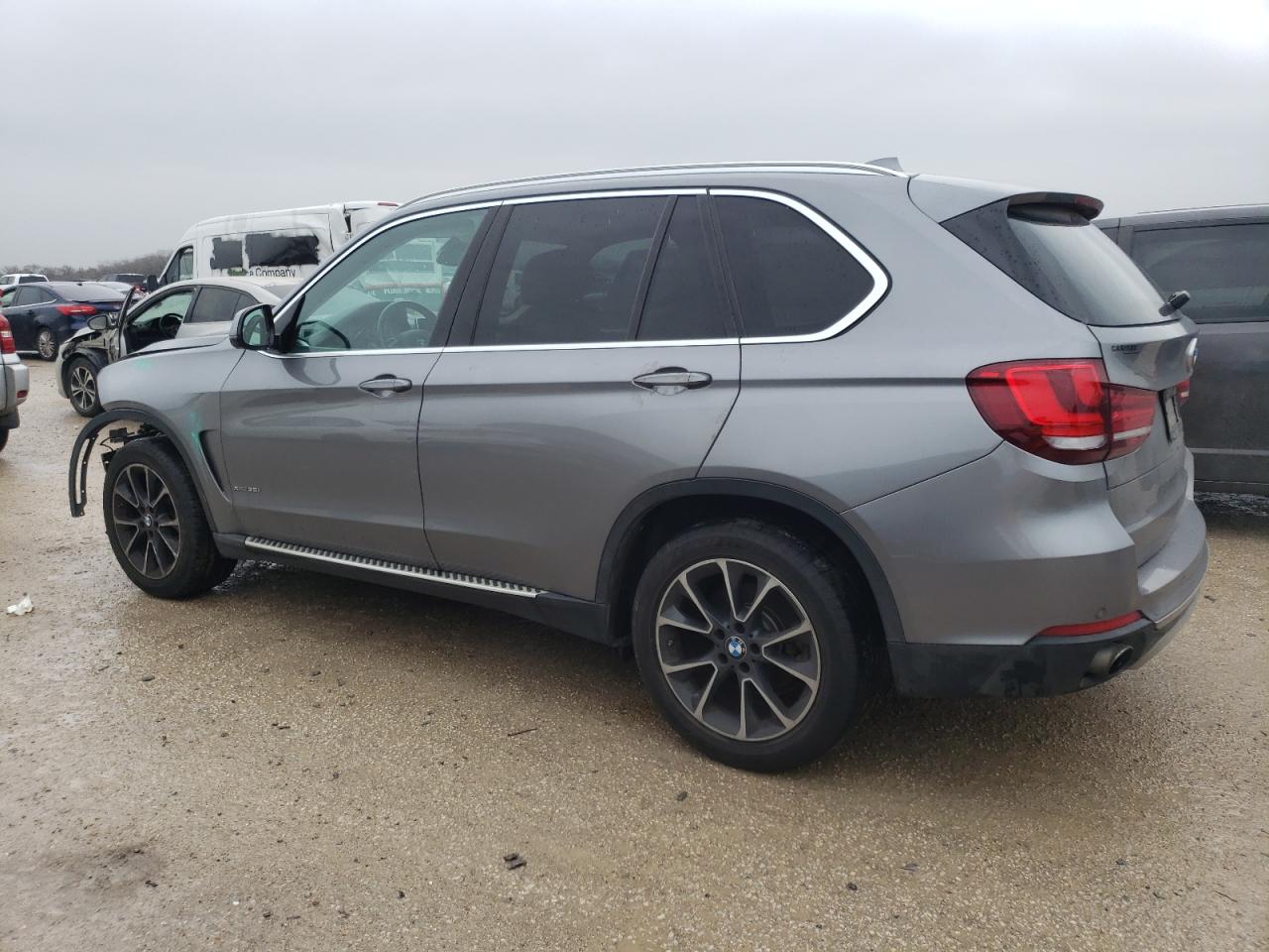 Photo 1 VIN: 5UXKR0C55G0P28086 - BMW X5 