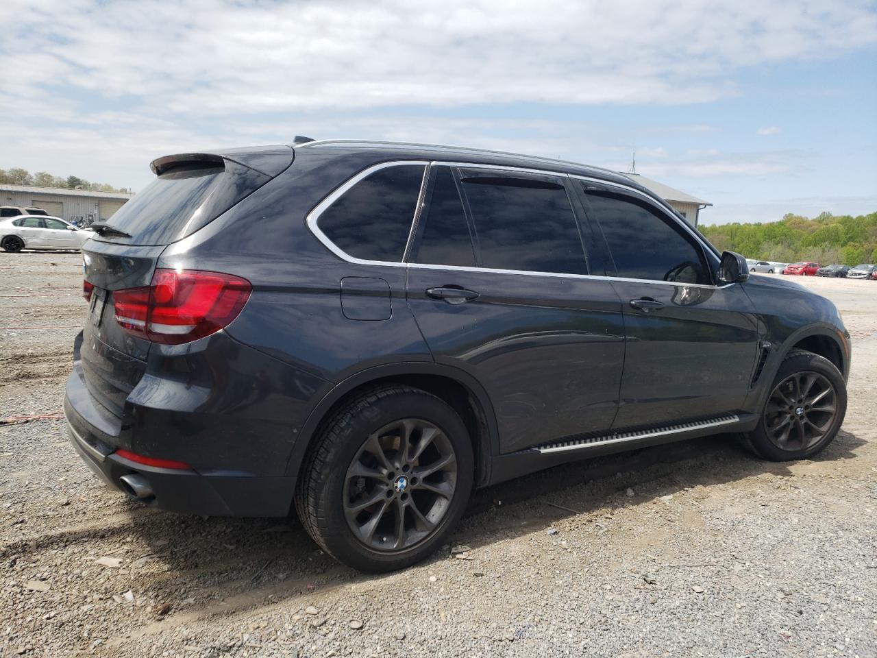 Photo 2 VIN: 5UXKR0C55H0U55572 - BMW X5 