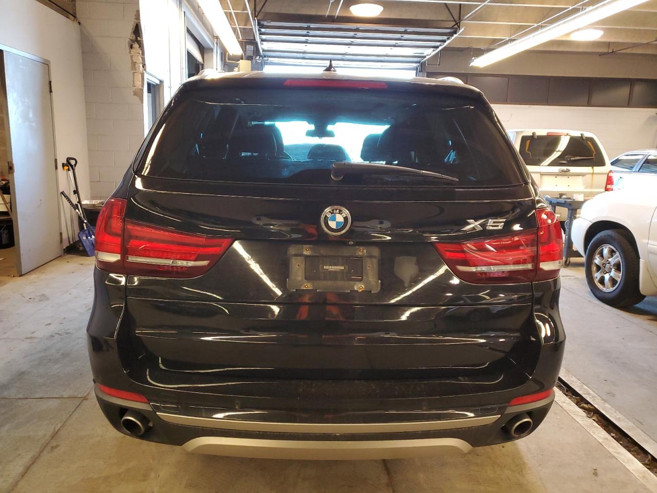 Photo 5 VIN: 5UXKR0C56F0K54275 - BMW X5 