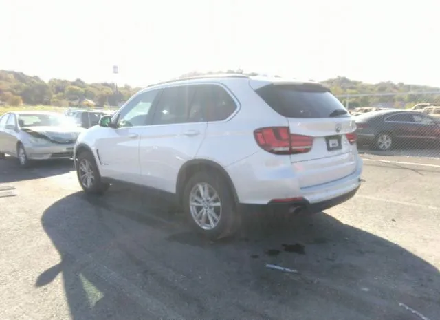 Photo 2 VIN: 5UXKR0C56F0K55152 - BMW X5 