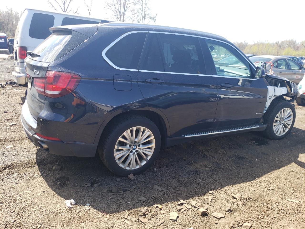 Photo 2 VIN: 5UXKR0C56G0P20563 - BMW X5 