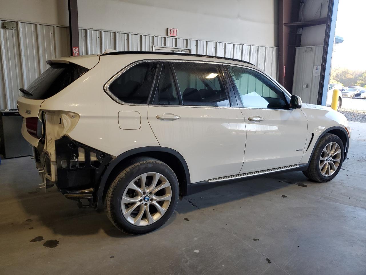 Photo 2 VIN: 5UXKR0C56G0U12065 - BMW X5 