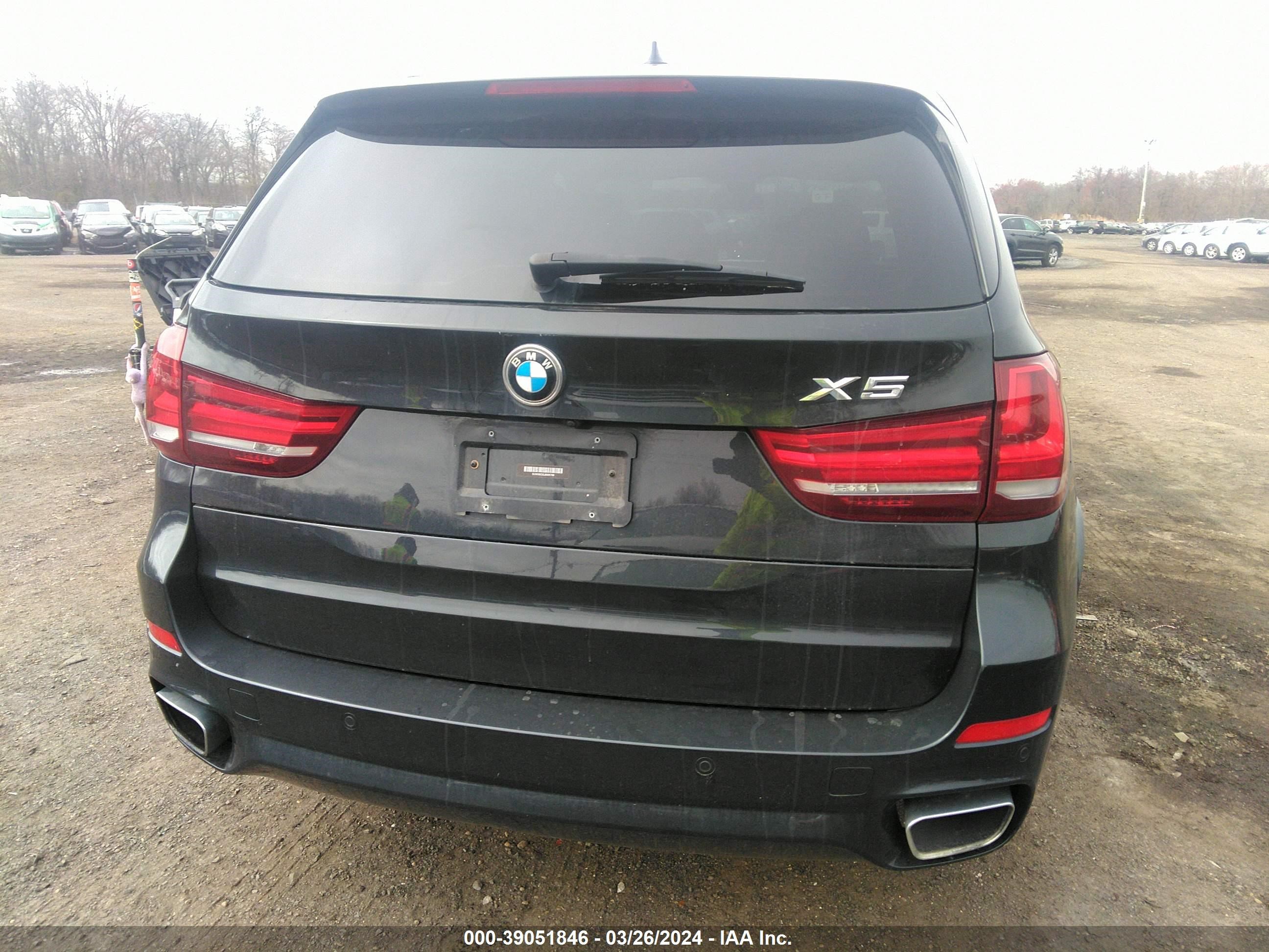 Photo 15 VIN: 5UXKR0C56J0X95769 - BMW X5 