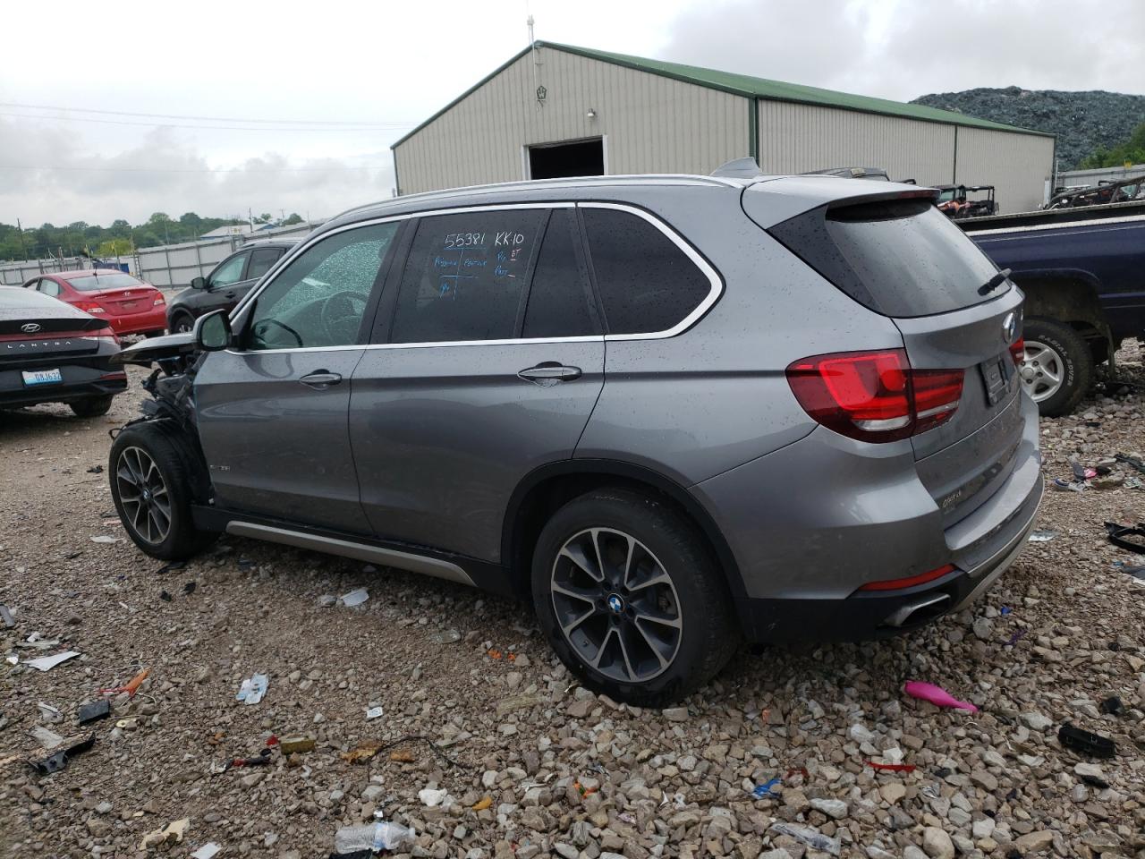 Photo 1 VIN: 5UXKR0C56J0X98719 - BMW X5 