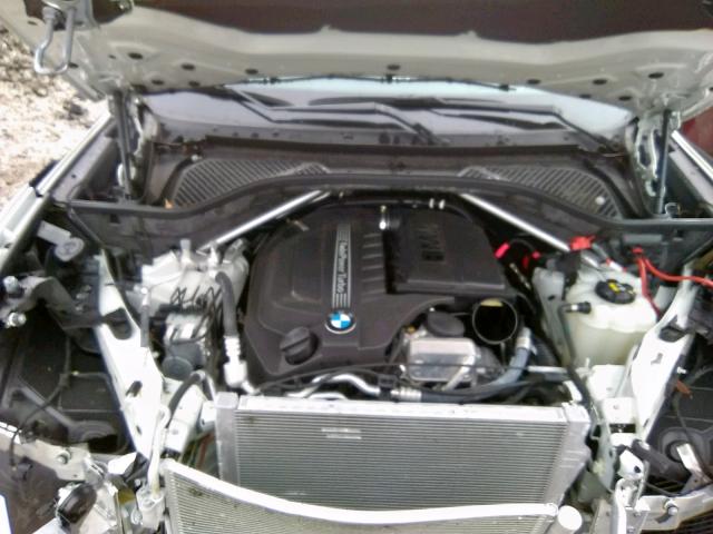 Photo 6 VIN: 5UXKR0C56JL076231 - BMW X5 