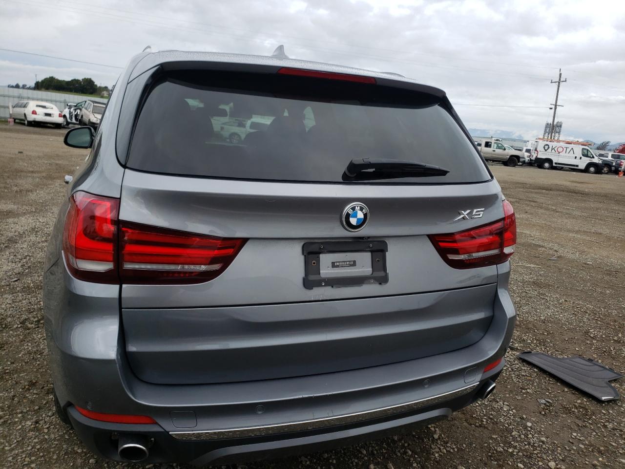 Photo 5 VIN: 5UXKR0C57F0K59906 - BMW X5 