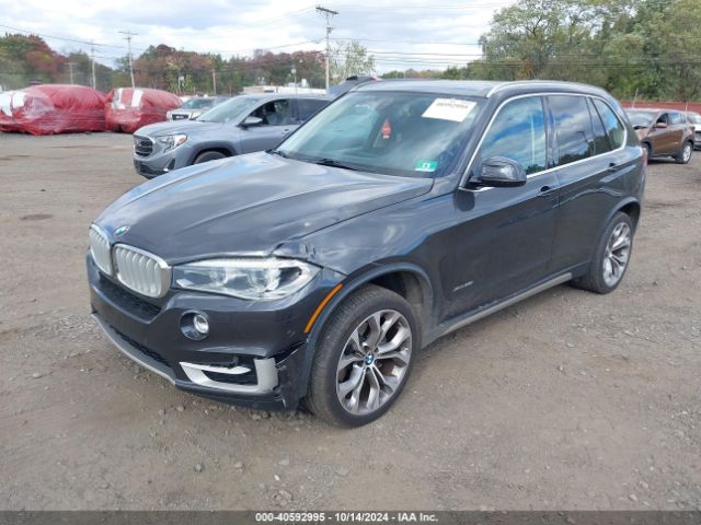 Photo 1 VIN: 5UXKR0C57F0P06900 - BMW X5 