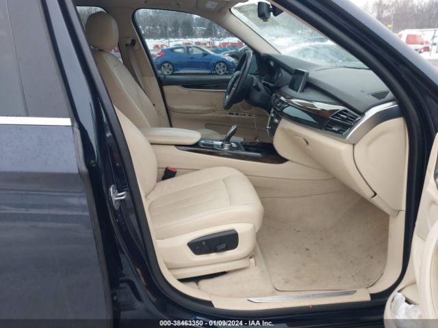 Photo 4 VIN: 5UXKR0C57F0P08503 - BMW X5 