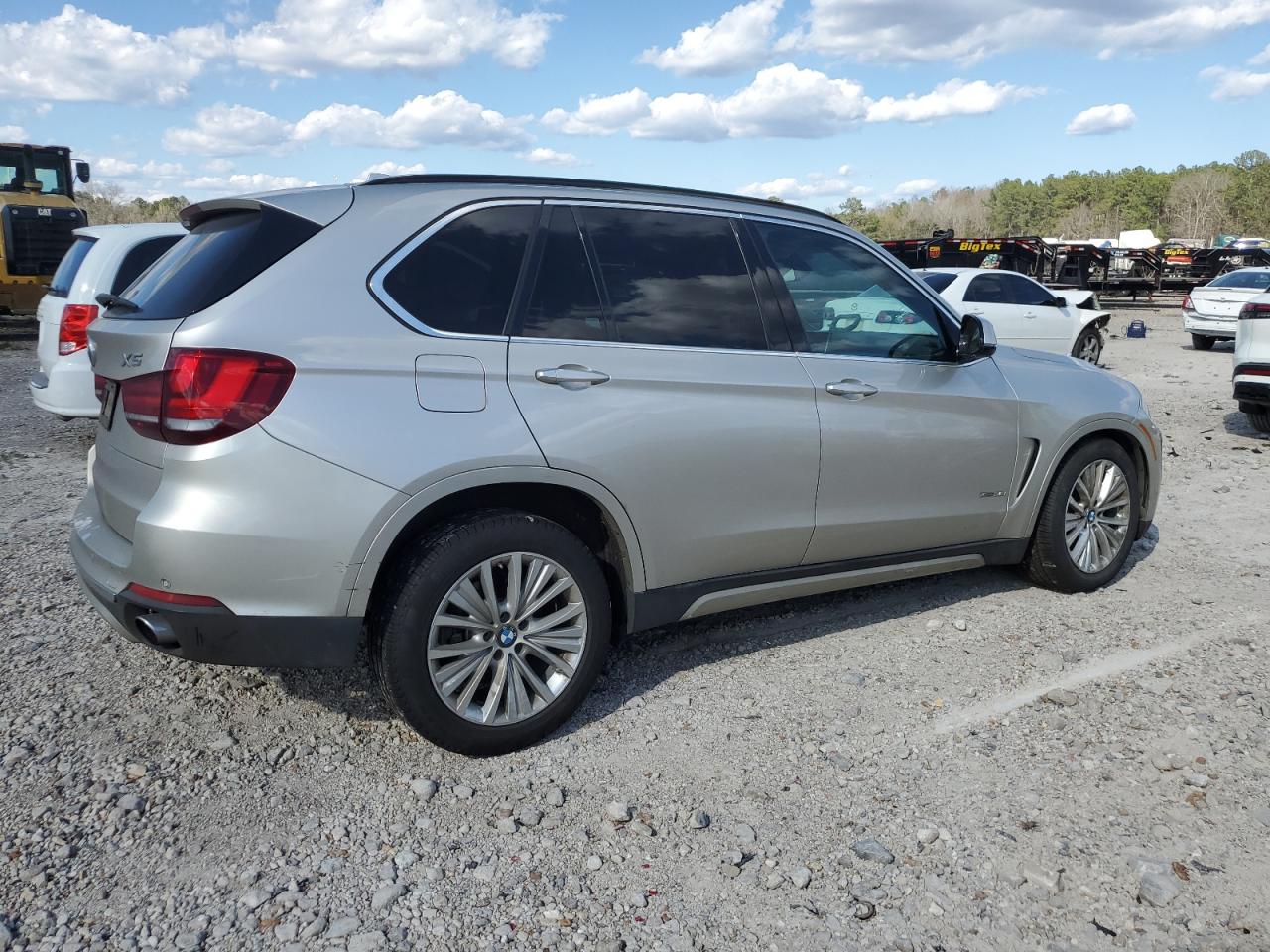 Photo 2 VIN: 5UXKR0C57G0P29000 - BMW X5 