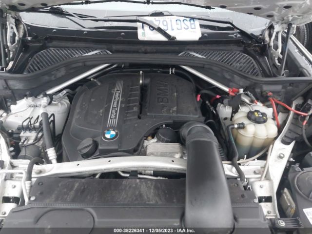 Photo 9 VIN: 5UXKR0C57G0U48878 - BMW X5 