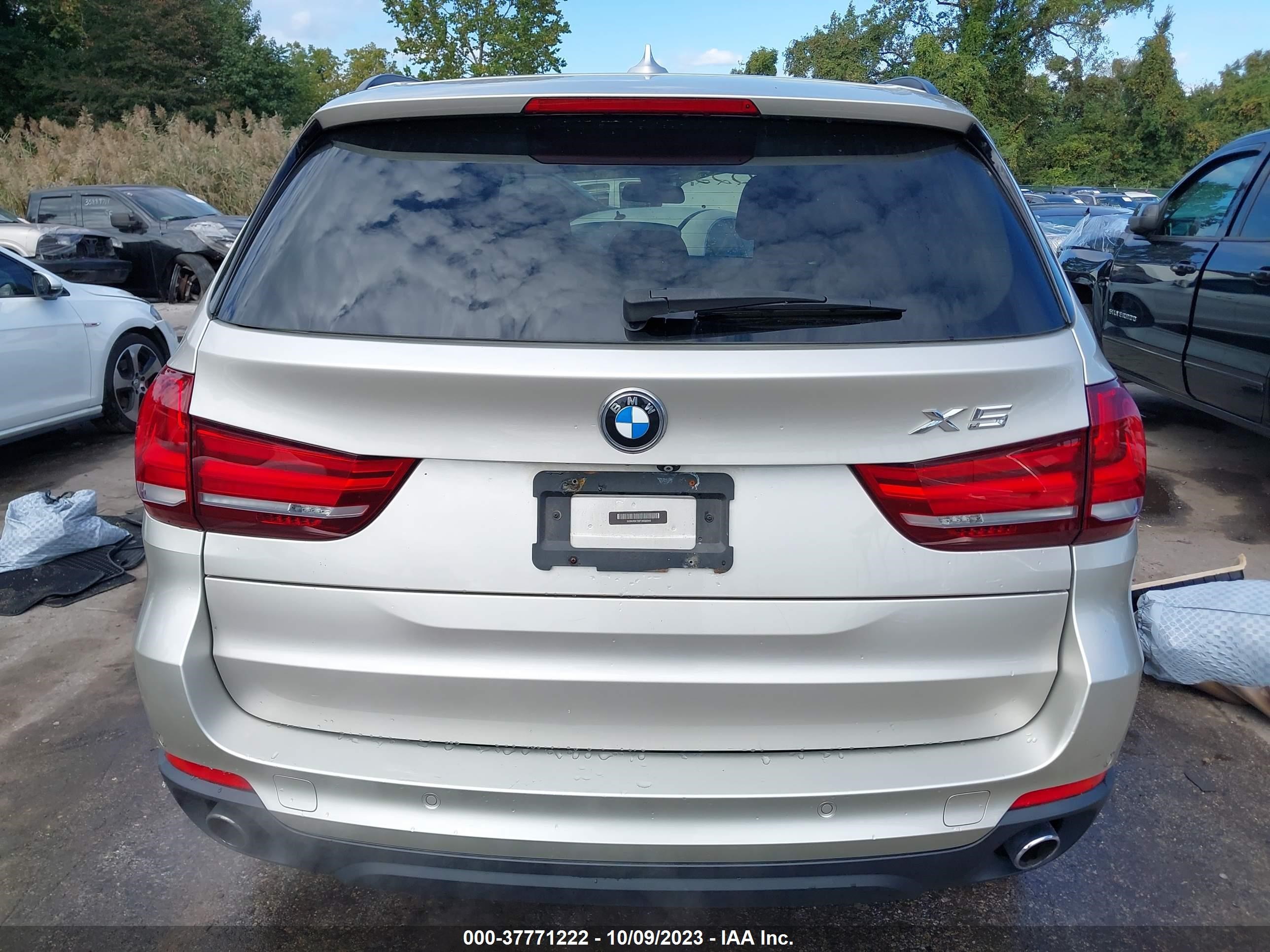 Photo 16 VIN: 5UXKR0C58F0K66069 - BMW X5 