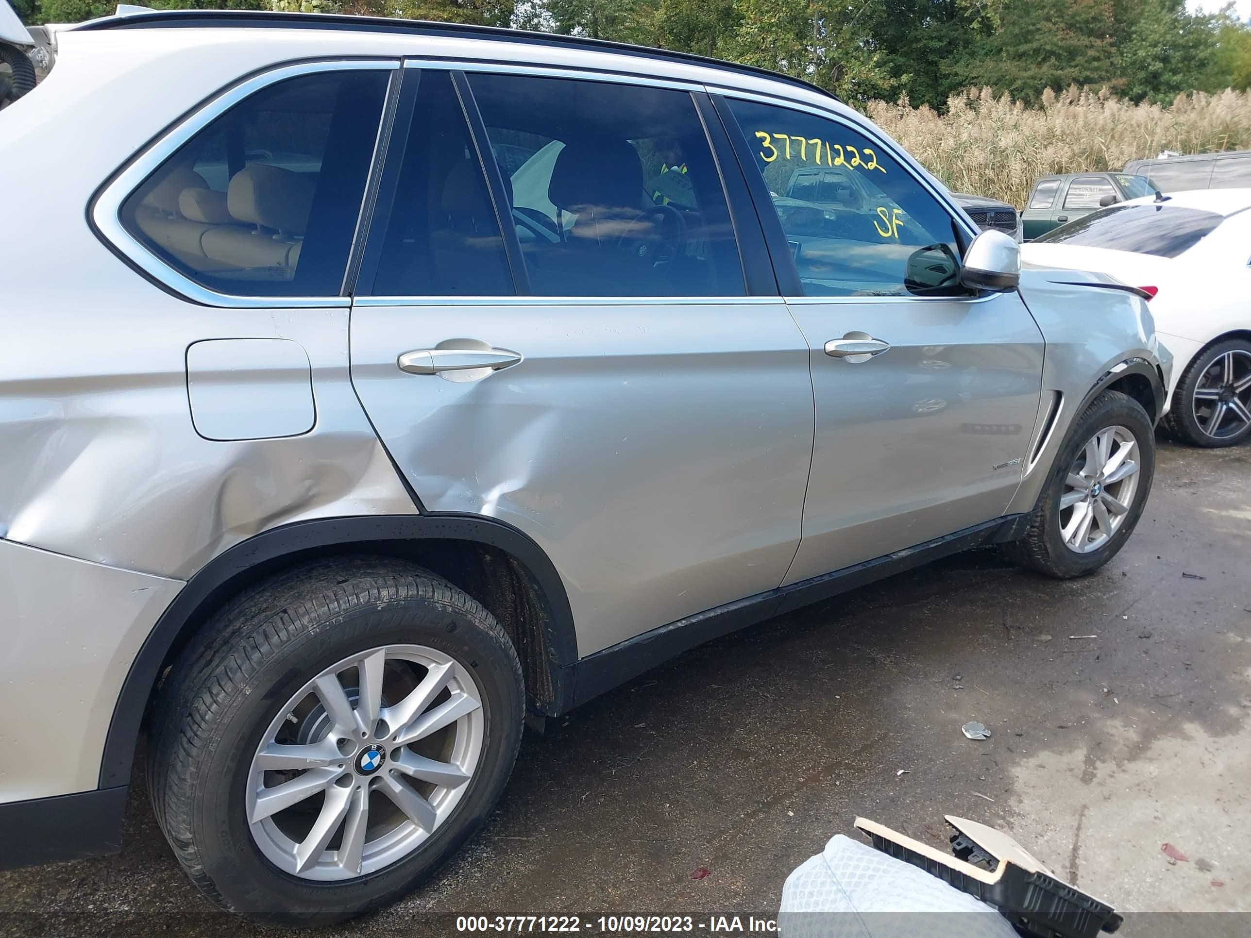 Photo 5 VIN: 5UXKR0C58F0K66069 - BMW X5 