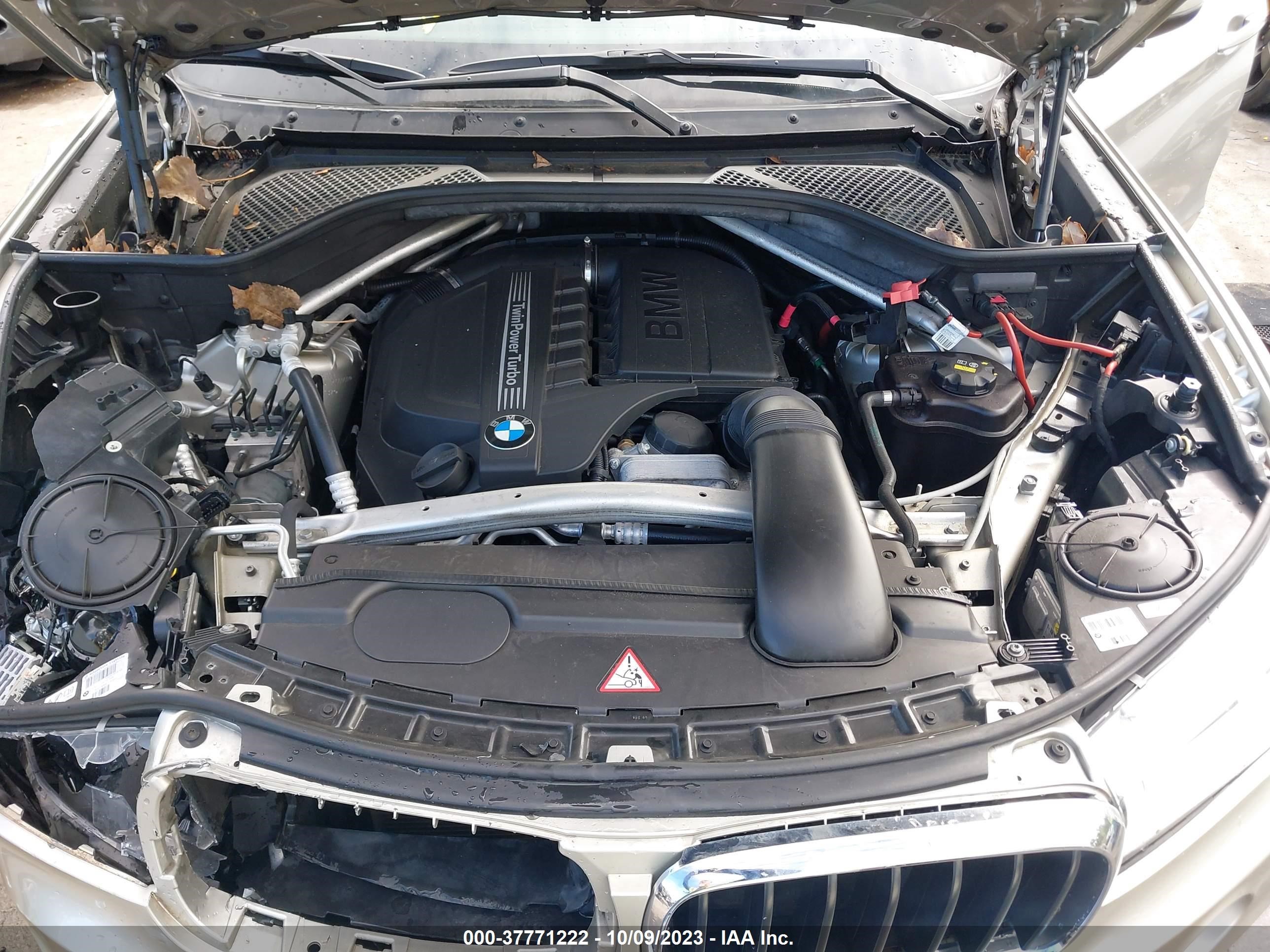 Photo 9 VIN: 5UXKR0C58F0K66069 - BMW X5 