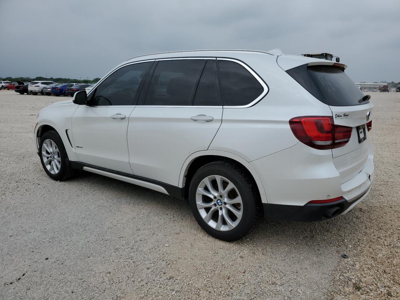 Photo 1 VIN: 5UXKR0C58F0K69845 - BMW X5 