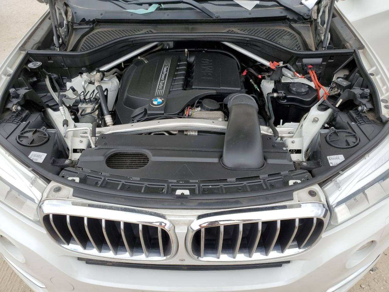 Photo 11 VIN: 5UXKR0C58F0K69845 - BMW X5 