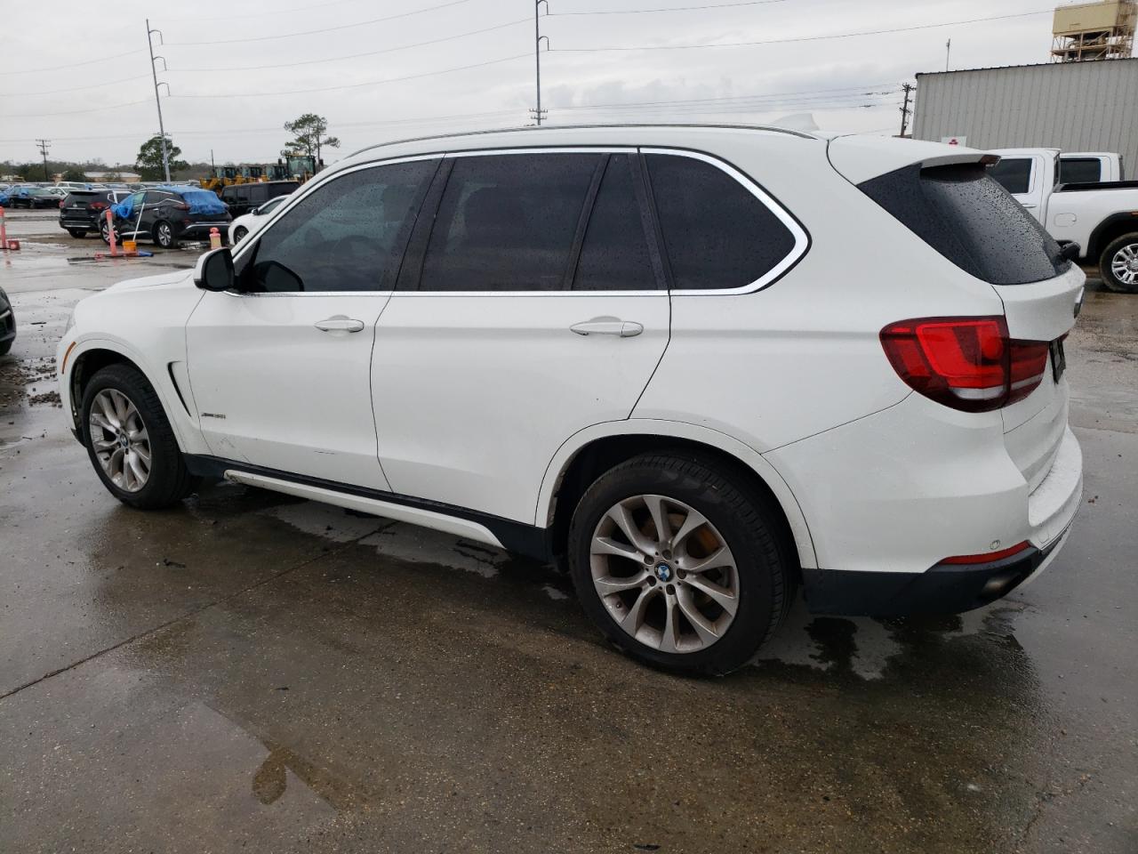 Photo 1 VIN: 5UXKR0C58F0P03777 - BMW X5 