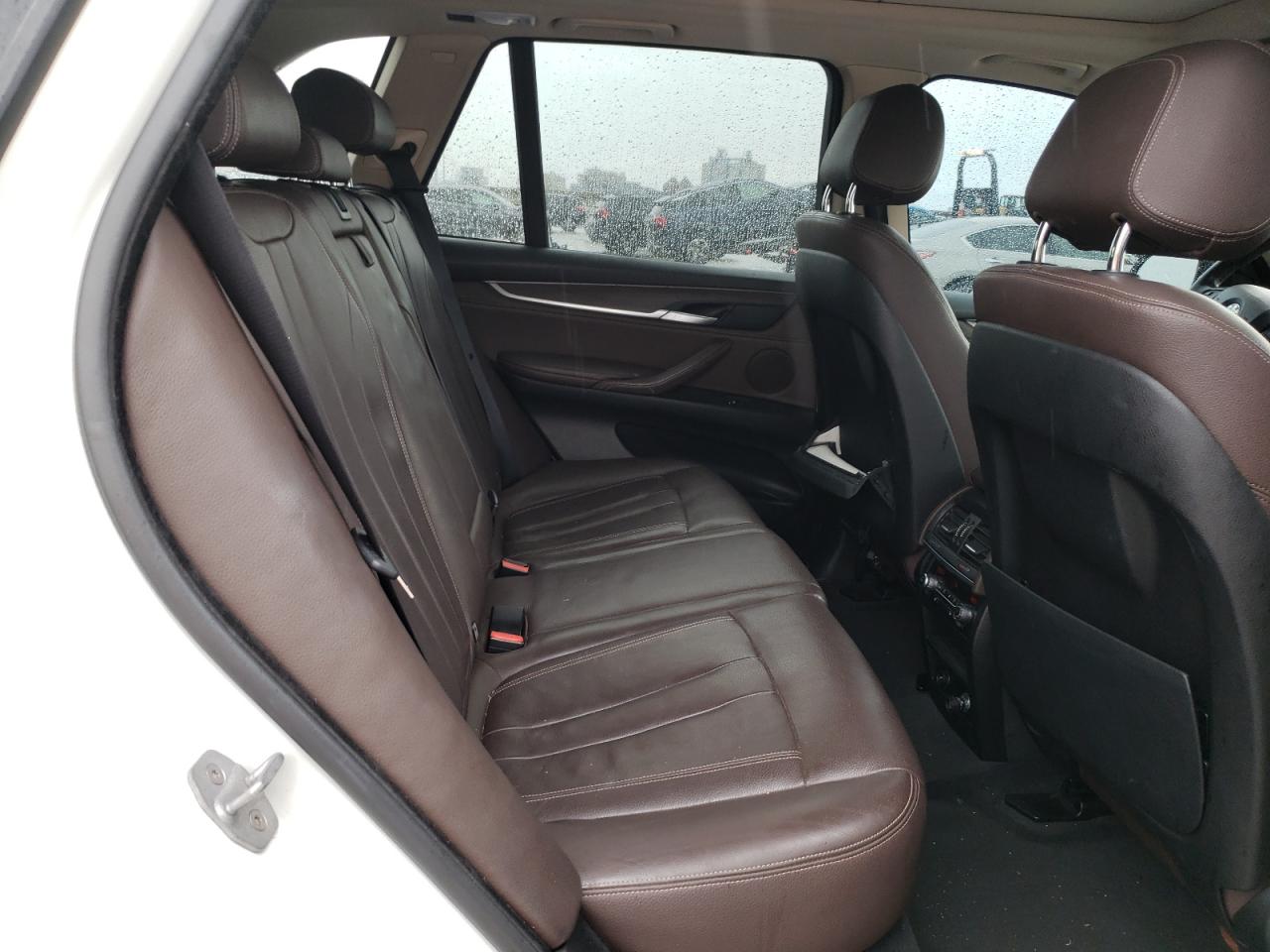 Photo 9 VIN: 5UXKR0C58F0P03777 - BMW X5 