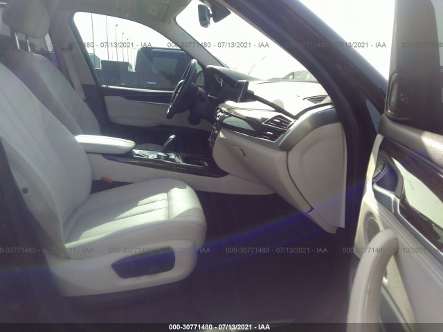 Photo 4 VIN: 5UXKR0C58F0P05402 - BMW X5 