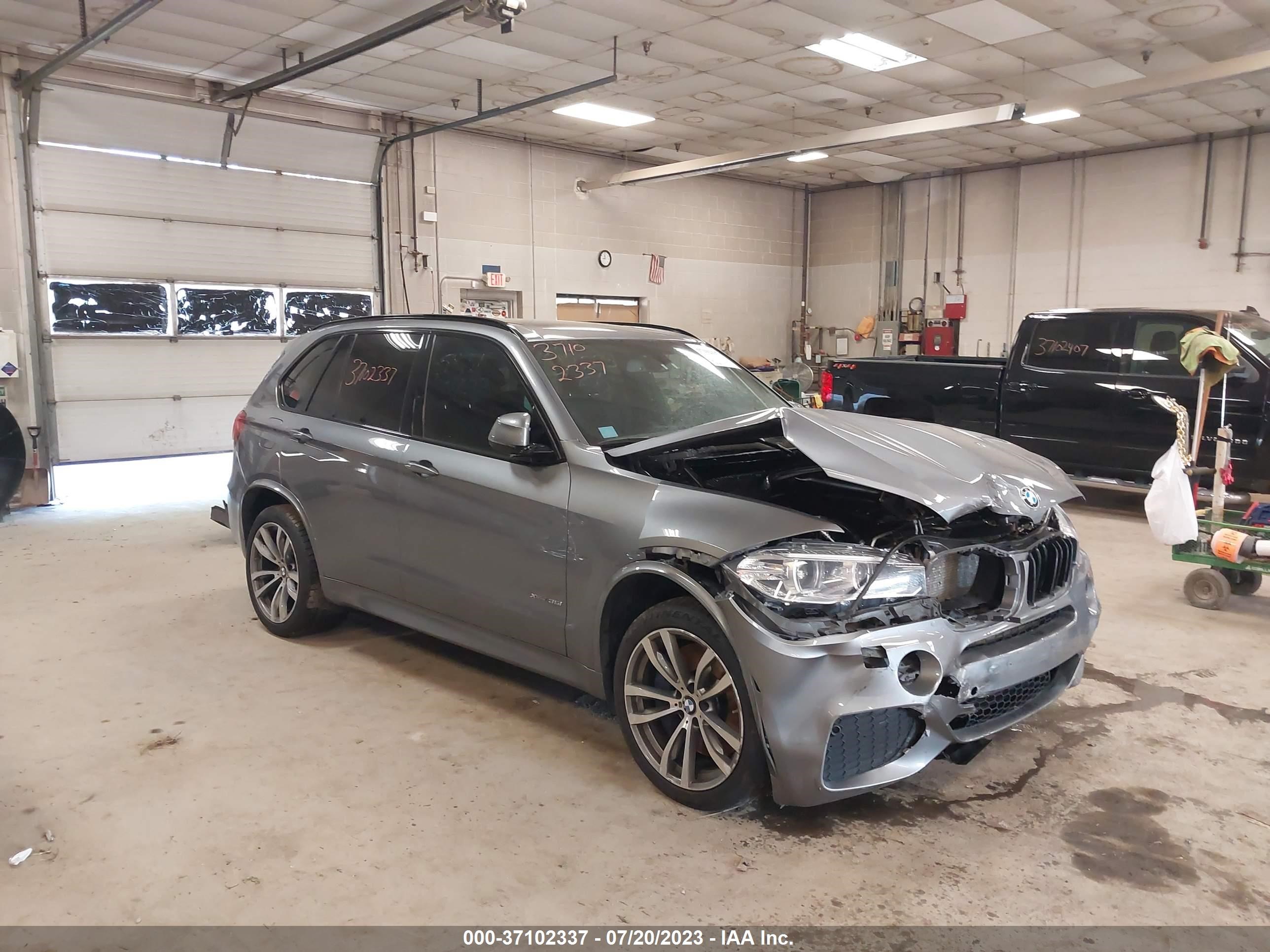 Photo 0 VIN: 5UXKR0C58G0S89210 - BMW X5 