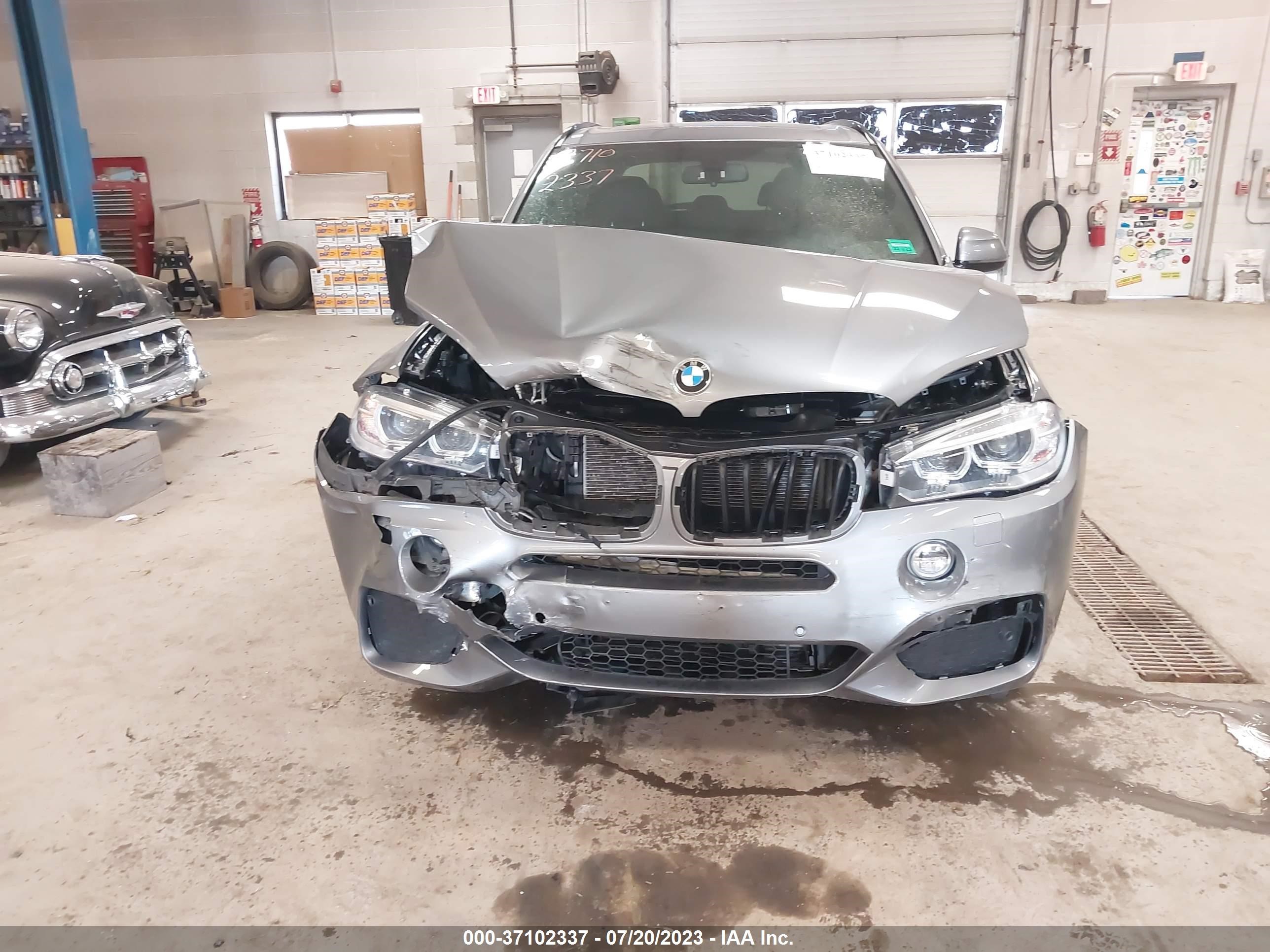 Photo 11 VIN: 5UXKR0C58G0S89210 - BMW X5 