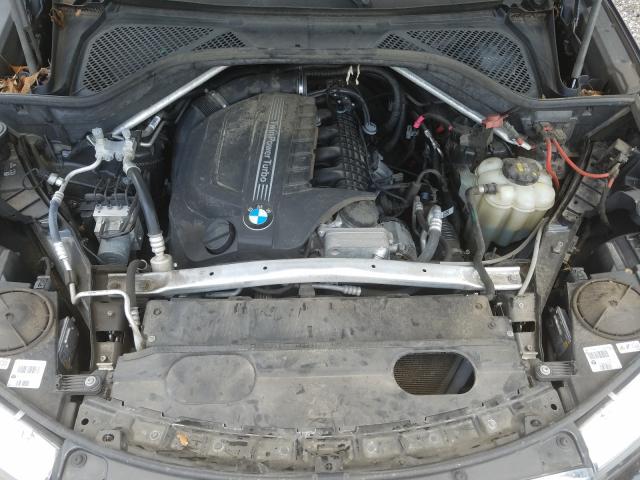 Photo 6 VIN: 5UXKR0C58J0X85647 - BMW X5 XDRIVE3 