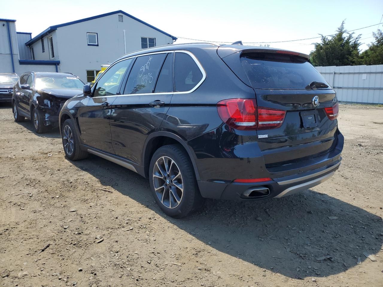 Photo 1 VIN: 5UXKR0C58J0X91934 - BMW X5 