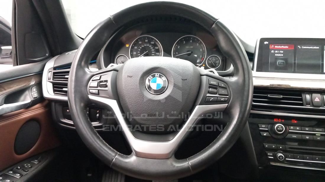 Photo 13 VIN: 5UXKR0C58J0X92405 - BMW X5 