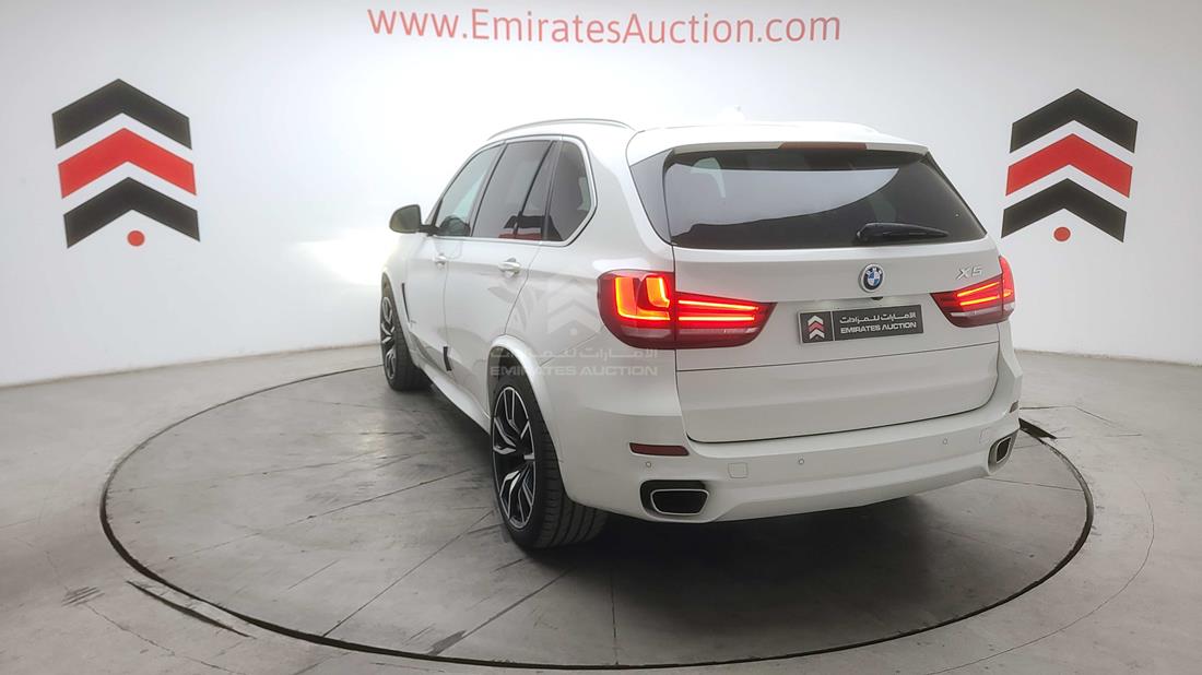 Photo 6 VIN: 5UXKR0C58J0X92405 - BMW X5 