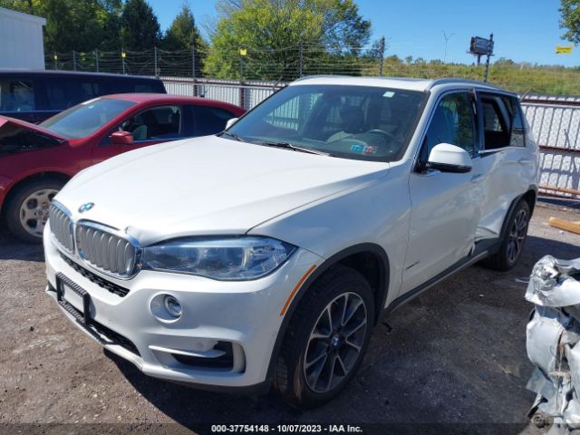 Photo 1 VIN: 5UXKR0C58JL075999 - BMW X5 