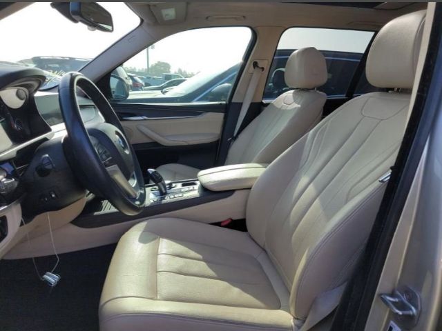 Photo 1 VIN: 5UXKR0C59G0U09161 - BMW X5 