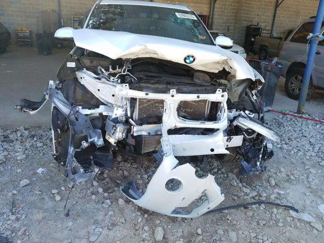 Photo 8 VIN: 5UXKR0C59J0X85267 - BMW X5 