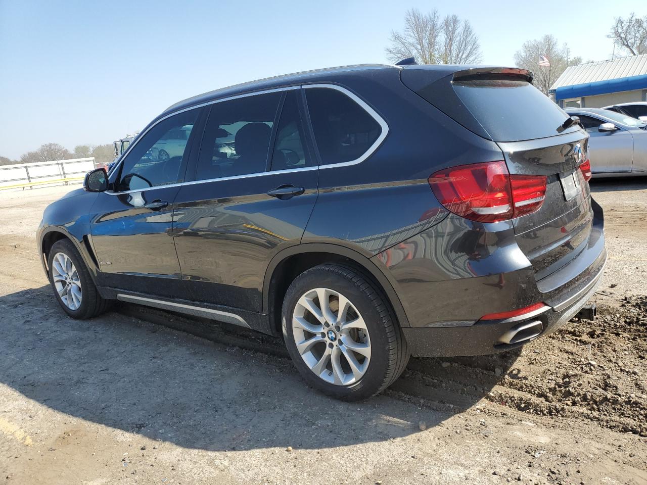 Photo 1 VIN: 5UXKR0C59J0Y02990 - BMW X5 