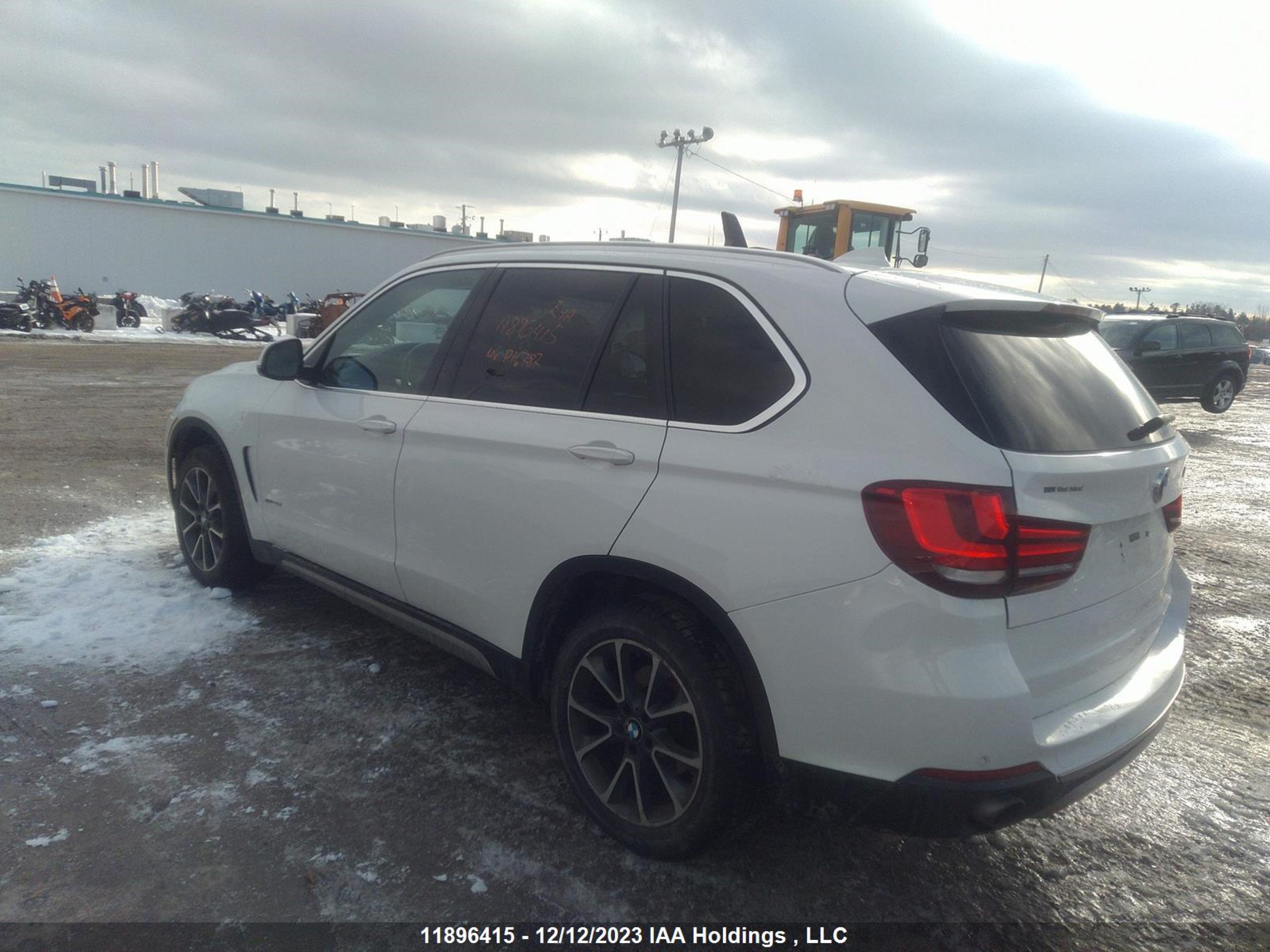 Photo 2 VIN: 5UXKR0C5XF0P16787 - BMW X5 