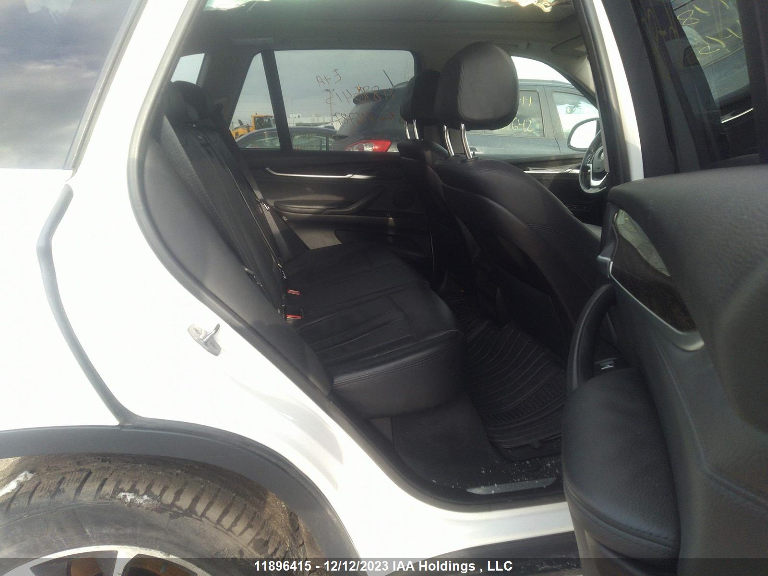 Photo 7 VIN: 5UXKR0C5XF0P16787 - BMW X5 