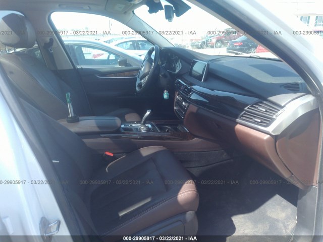 Photo 4 VIN: 5UXKR0C5XF0P17910 - BMW X5 