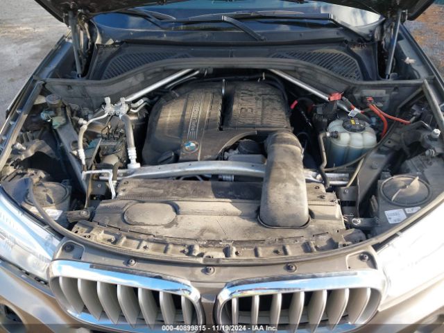 Photo 9 VIN: 5UXKR0C5XH0U52828 - BMW X5 