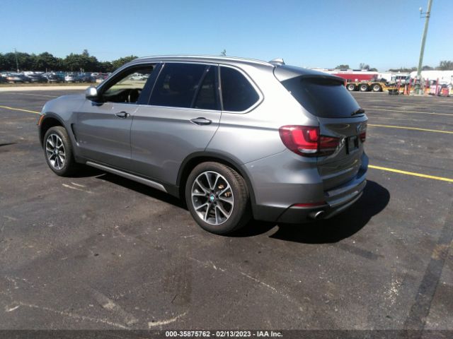 Photo 2 VIN: 5UXKR0C5XH0U54854 - BMW X5 