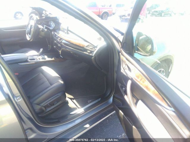 Photo 4 VIN: 5UXKR0C5XH0U54854 - BMW X5 