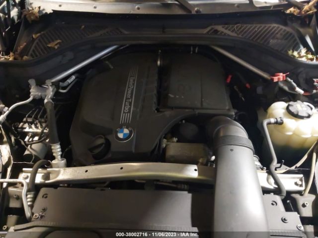 Photo 9 VIN: 5UXKR0C5XH0V68255 - BMW X5 