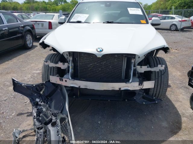 Photo 5 VIN: 5UXKR0C5XJ0X86153 - BMW X5 