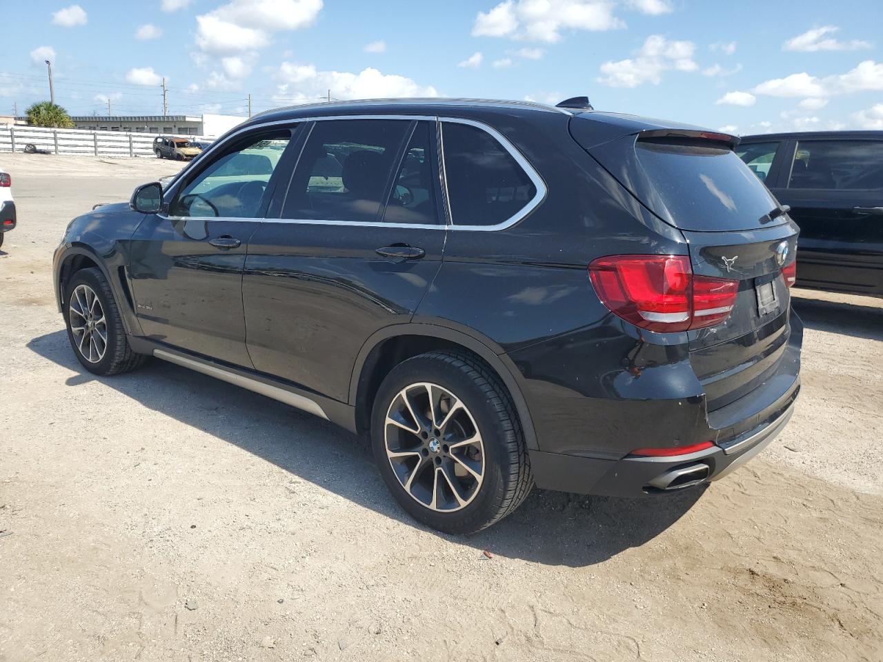 Photo 1 VIN: 5UXKR0C5XJ0X93149 - BMW X5 