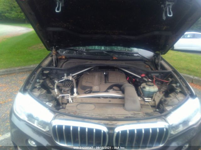 Photo 9 VIN: 5UXKR0C5XJ0X94088 - BMW X5 