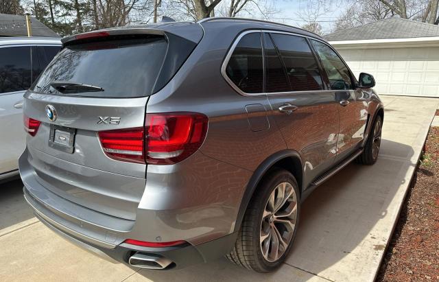 Photo 3 VIN: 5UXKR0C5XJ0Y02447 - BMW X5 XDRIVE3 