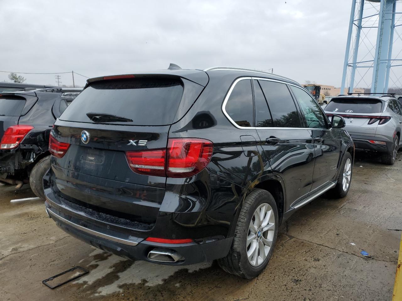 Photo 2 VIN: 5UXKR0C5XJL072568 - BMW X5 